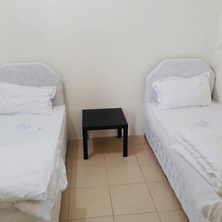 California Hostel Dubai Beach Exterior photo