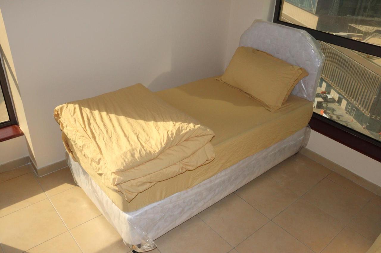 California Hostel Dubai Beach Exterior photo