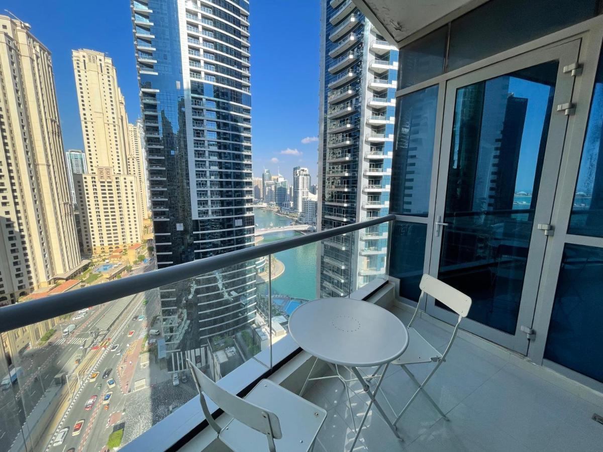 California Hostel Dubai Beach Exterior photo