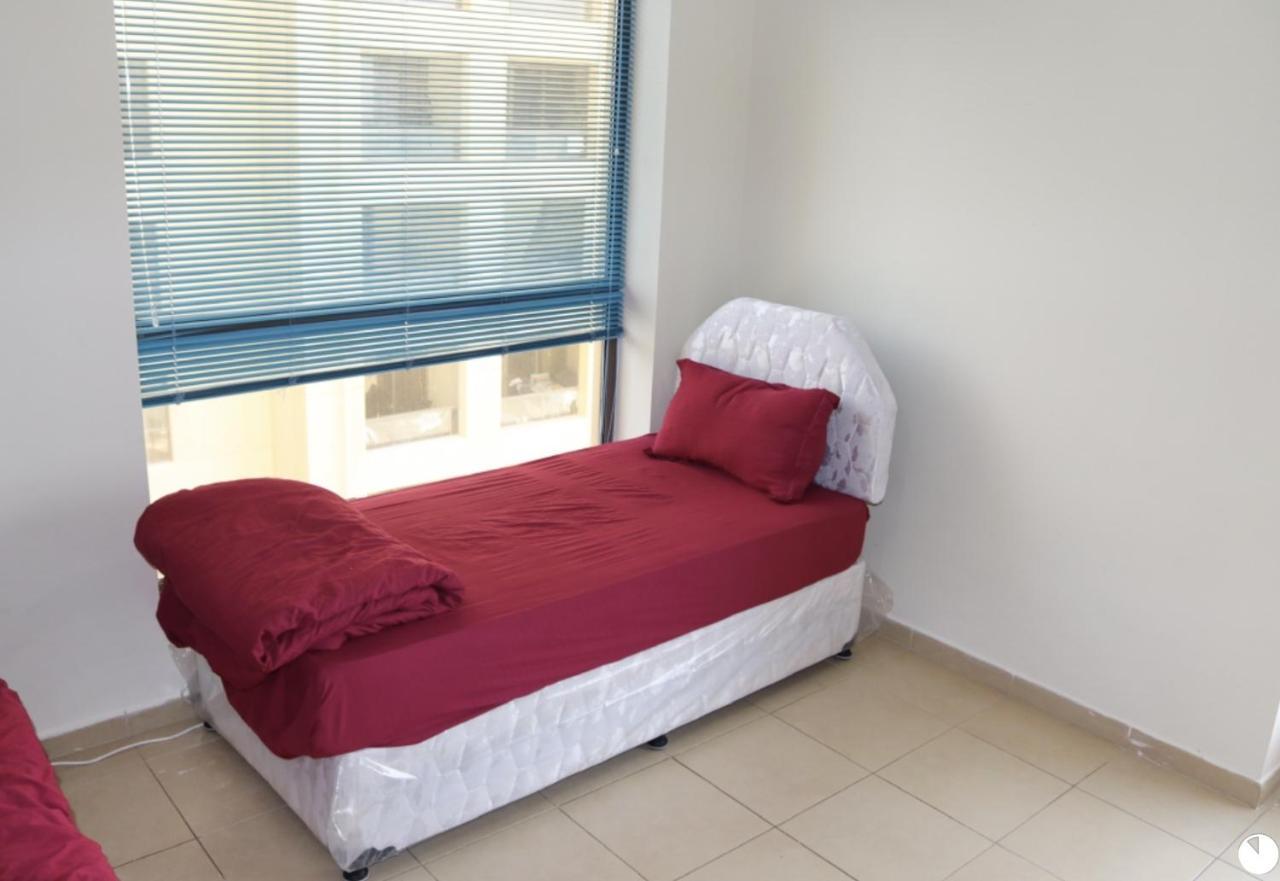 California Hostel Dubai Beach Exterior photo