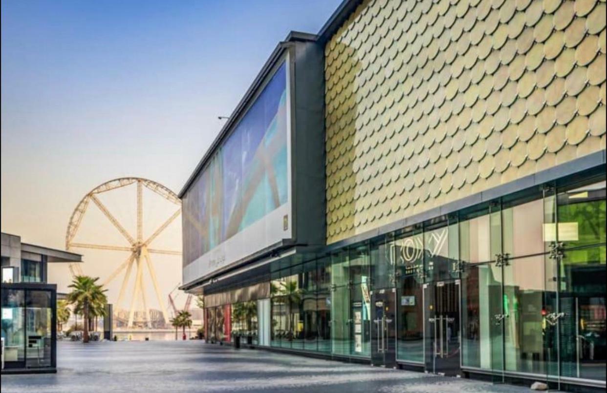 California Hostel Dubai Beach Exterior photo