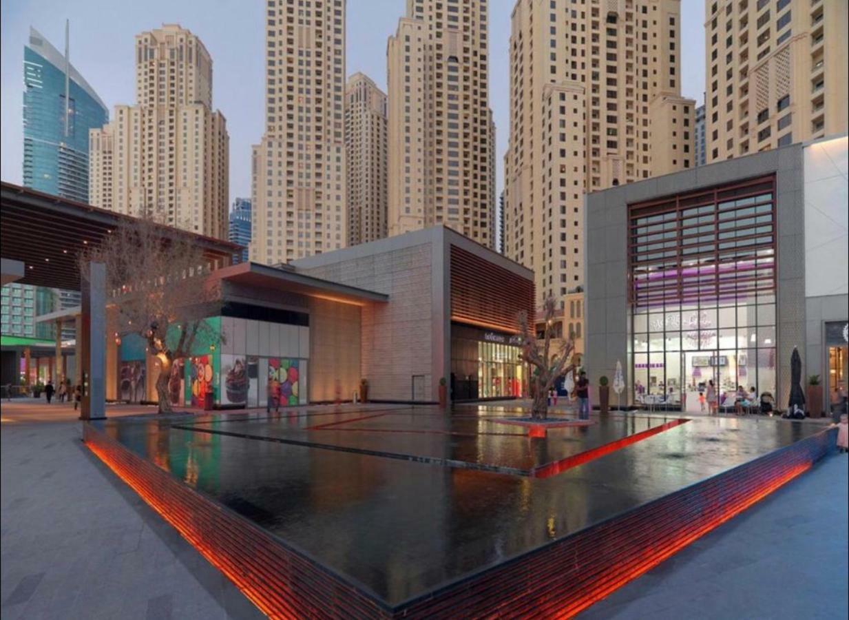 California Hostel Dubai Beach Exterior photo