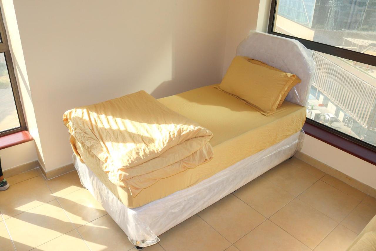 California Hostel Dubai Beach Exterior photo